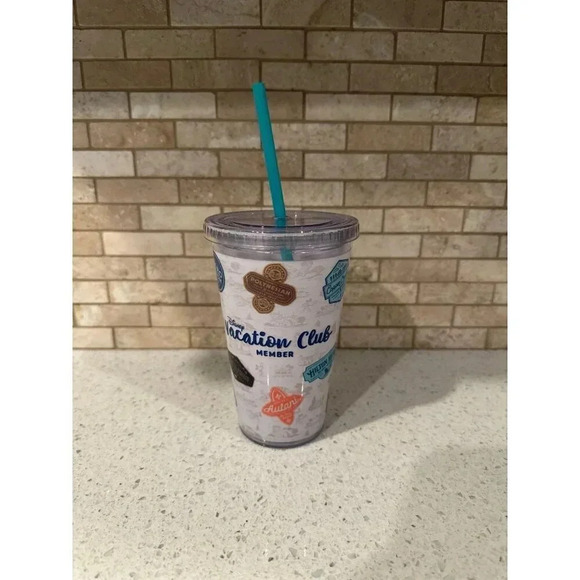 Rare Disney Tumbler with Straw‎ - Disney Vacation Club - Resorts - Picture 1 of 5